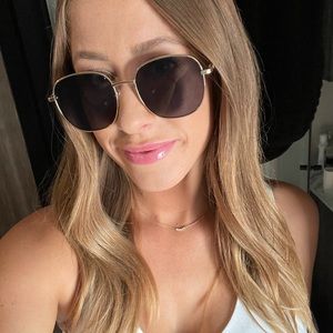 Meet your Posher, Kendra